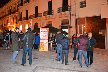 A San Pier Niceto i Grilli del Golfo in “Via della Discarica”