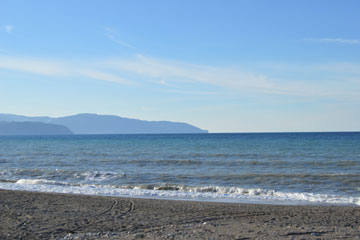 Milazzo. Pulizia delle spiagge, primi interventi al Tono