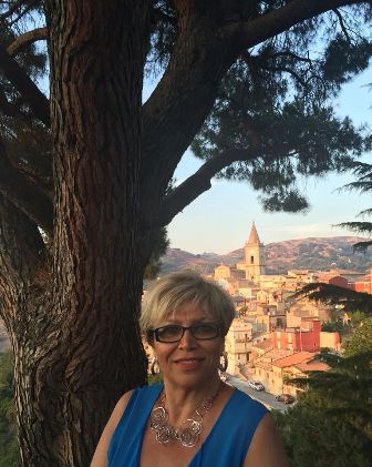 Giuseppina Abbate presenta il libro “Sino al cuore” a Novara di Sicilia (ME)