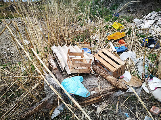 Barcellona. Legambiente: “Discariche di rifiuti nelle periferie, urgono interventi”