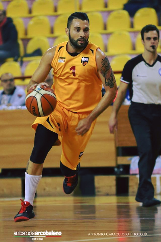 Basket. Barcellona piazza la terza vittoria a Catanzaro, super Grilli