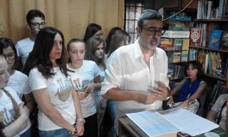 Barcellona. Il Teatro “Tanti Amici” alla Libreria Gutenberg