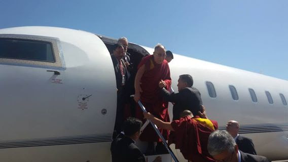 Taormina. Dalai Lama accolto da Renato Accorinti e Enzo Bianco