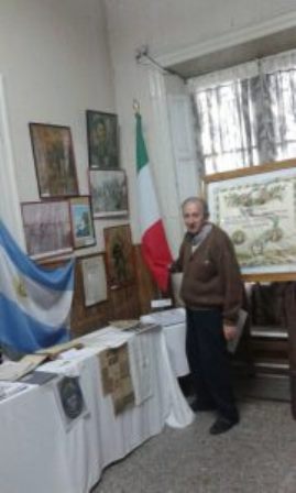 Barcellona PG-Chivilcoy. La bandiera italiana ed il carteggio del gemellaggio al Museo del Consejo Escolar