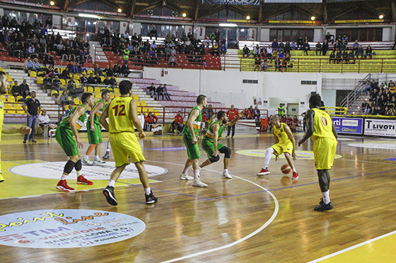 Basket. Barcellona vince il big-match con Palestrina e si lancia al primo posto..