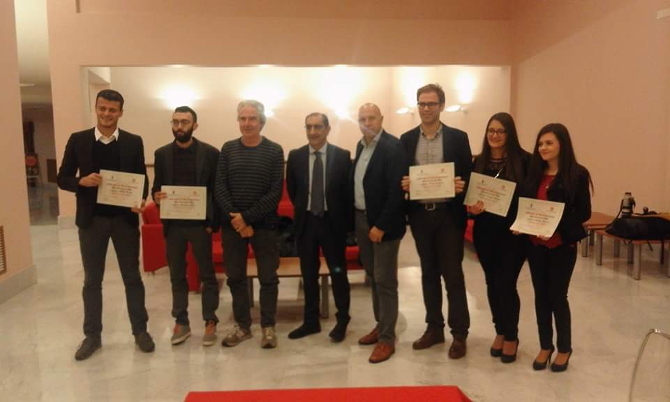 Barcellona PG. Premiati da Tullio Solenghi i 5 stagisti del Teatro Mandanici