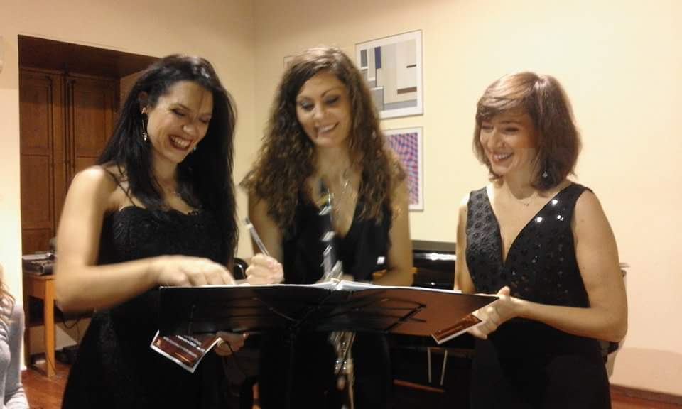Barcellona PG. Grandissimo successo per il Concerto “Tre donne intorno al cor” con Chiara Vyssia Ursino, Concetta Sapienza e Rosamaria Terranova