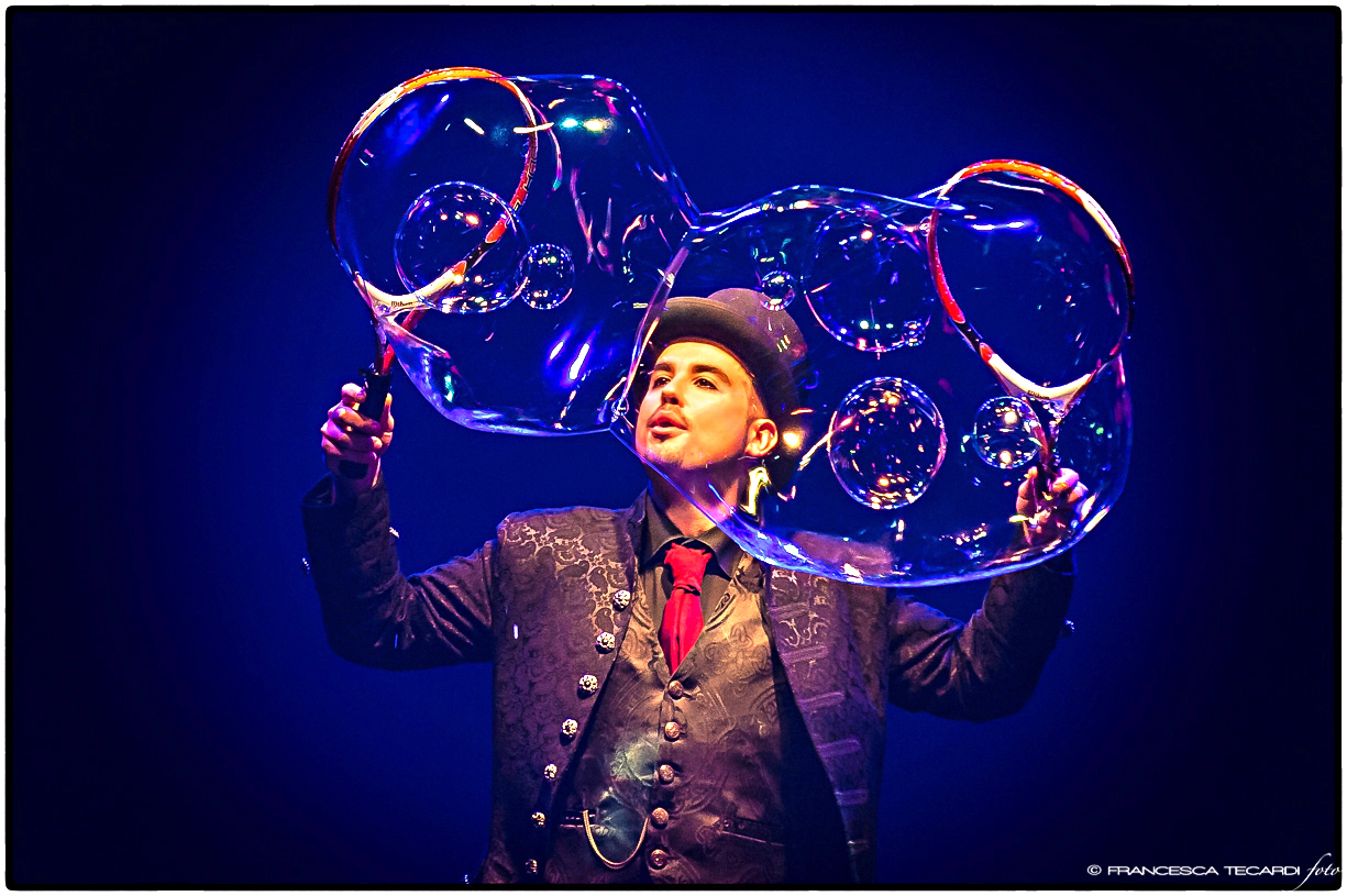 Al Teatro Mandanici, da Palermo a Las Vegas il “Bubbles” con Marco Zoppi e il suo family show: “Non chiamatelo spettacolo per bambini”