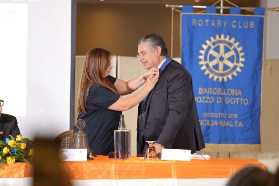 Barcellona PG. Nuovo direttivo al Rotary Club, neo-presidente Andrea Ravidà: “Formazione, giovani e diritti civili, al centro del nuovo anno rotariano”