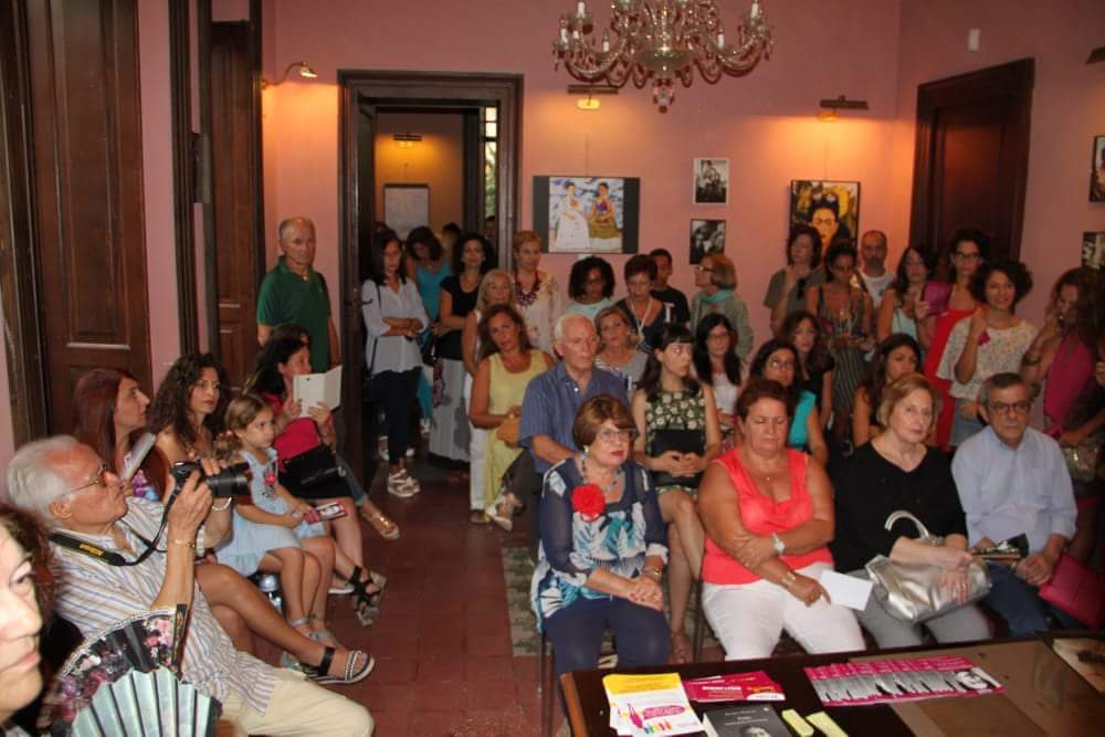 Barcellona PG. Grande successo per l’inaugurazione della Mostra-Studio su Frida Kahlo