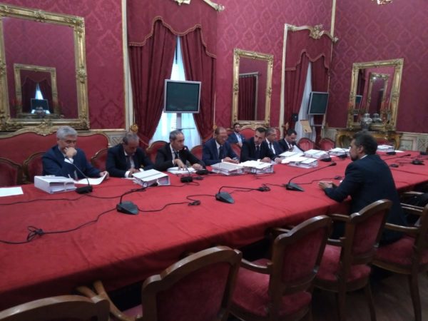 Regione. Commissione randagismo ARS, approvata norma in materia di sanzioni e prevenzione, Calderone: “Evento fondamentale, che trasferisce ai bilanci comunali i proventi”