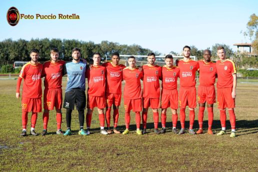 Calcio. Derby-scontro diretto Messina-Igea Virtus. Mister Tedesco: “Risultato positivo per maggior fiducia. Sfruttare occasioni con più cinismo”