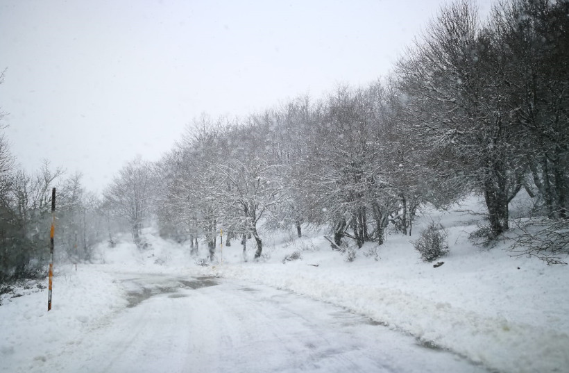 Emergenza neve sui Nebrodi. Città Metropolitana: “Mezzi e operatori per garantire percorribilità strade provinciali”