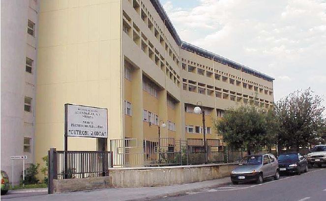 Ospedale di Barcellona PG, ricoverato 44enne di Alcara positivo al Covid-19