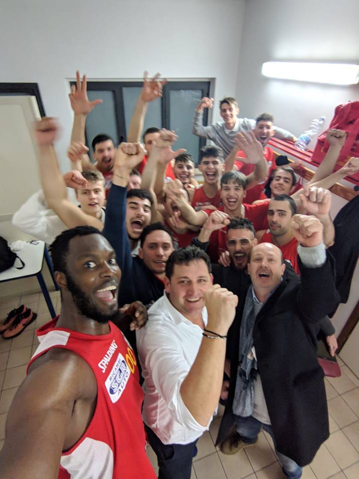 Basket. Orsa Barcellona punta in alto: “Obiettivo secondo posto”. Lanciato nuovo slogan: “Noi Ci Siamo ma Bisogna crederci insieme”