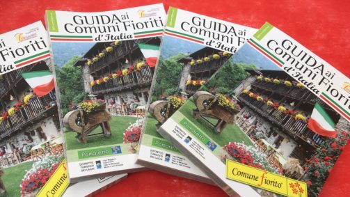 Comuni Fioriti. Venti paesi siciliani nella Guida Nazionale, presenti Terme Vigliatore, Montalbano, Furnari, Sinagra e Oliveri