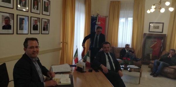 Rodì Milici. Comune, incontro Sindaco metropolitano: in arrivo 900 mila euro per viabilità strade