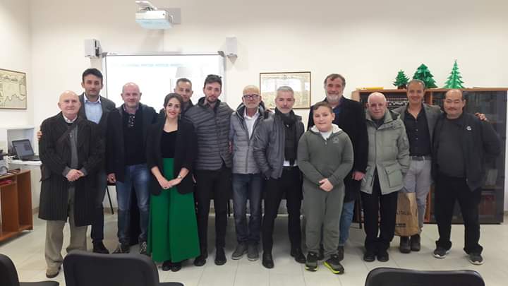 Barcellona PG. Un gruppo di Visillanti insieme agli Assessori Munafò e Pino hanno incontrato gli studenti al Museo Didattico “Foscolo”