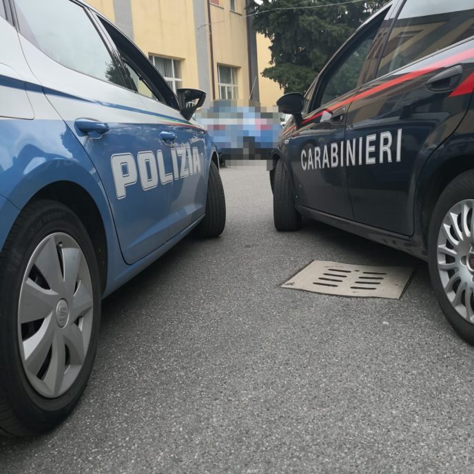 Picchia e perseguita l’ex compagna: arrestato da Carabinieri e Polizia