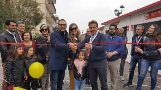 S.Teresa di Riva. Capitale del Cibo di strada, inaugurata lo “Street Food di Primavera”: più di 6mila persone