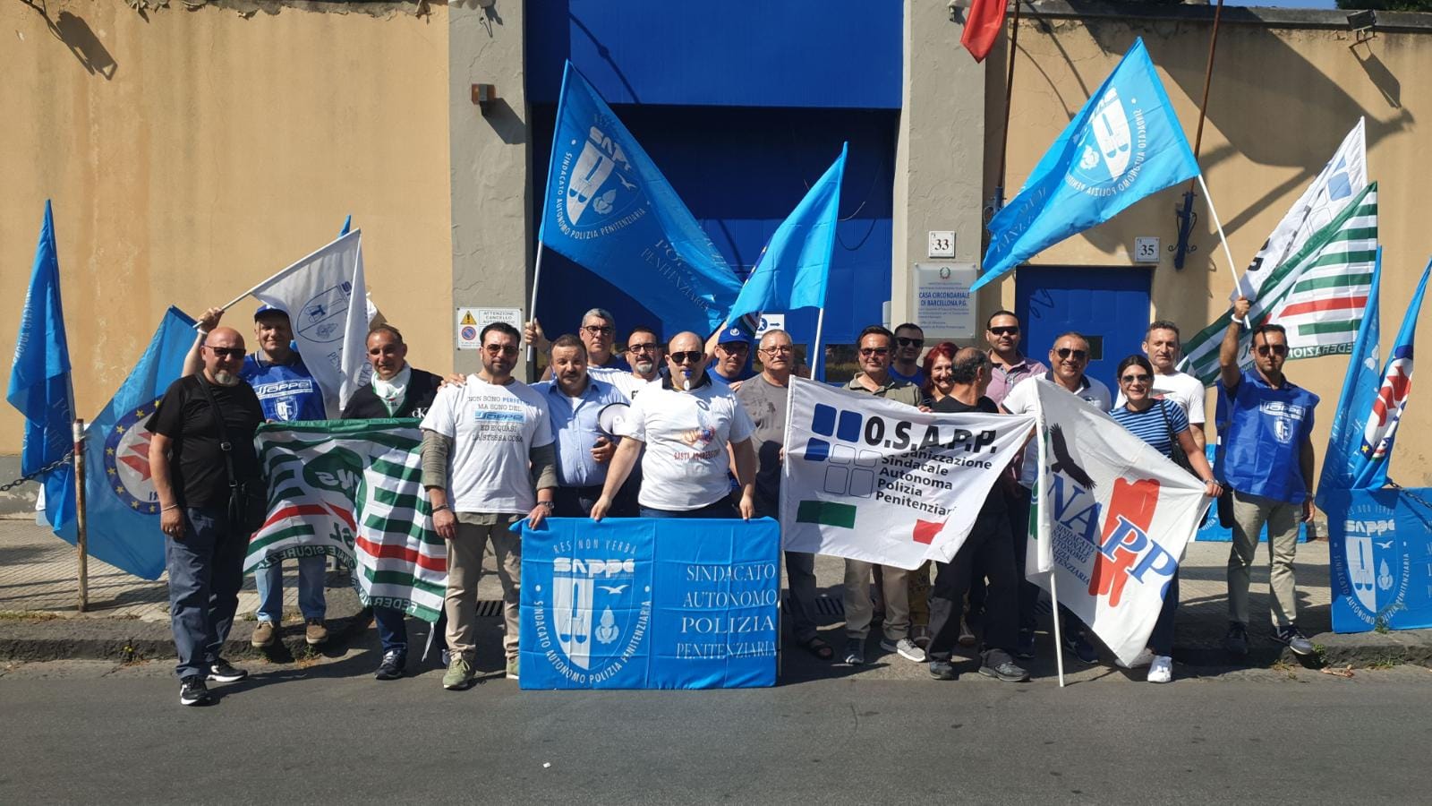 Barcellona PG. Sit-in di protesta davanti Casa Circondariale, sindacati all’attacco