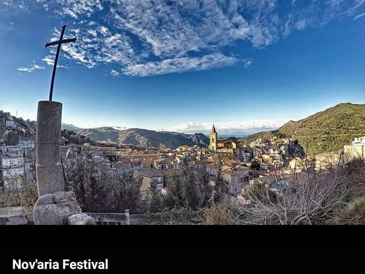 Novara di Sicilia. Il “Nov’aria Festival”. Le arti di strada  protagoniste nel borgo (19-20-21 agosto) 