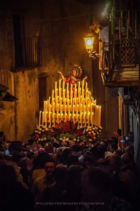 Novara di Sicilia. Il 15 agosto si rinnova la “magia” della Solenne Processione della Madonna Assunta