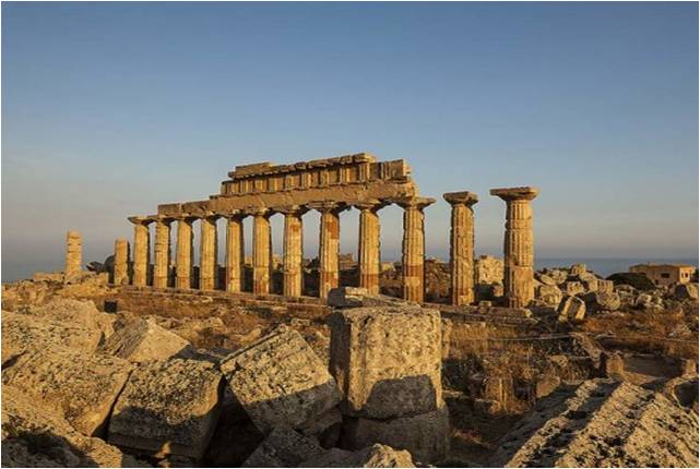 Cassino. Convegno dell’Arch. Maria Luisa Ferrara su “Monumenti e rovine: storia del restauro archeologico in Sicilia tra Settecento e Novecento”  