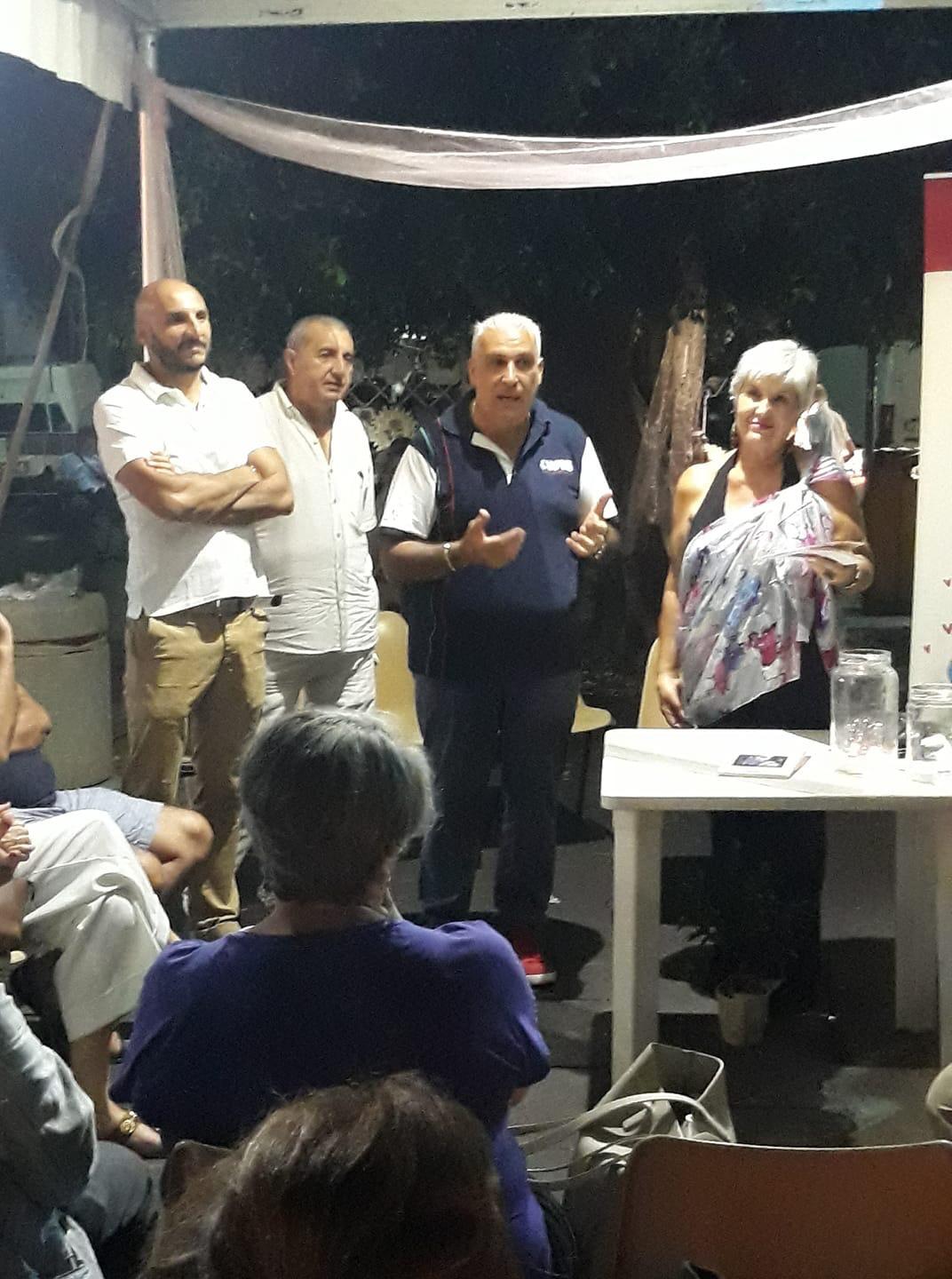 Oliveri. Grande successo per la I Serata della Cultura. Maria Sottile ha presentato la sua raccolta poetica