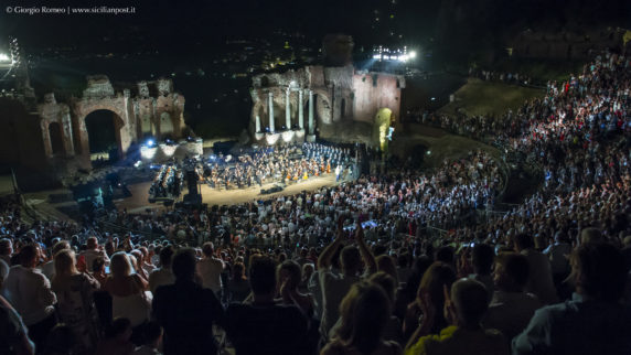 Grande successo per i due concerti di Andrea Bocelli con il Coro Lirico Siciliano