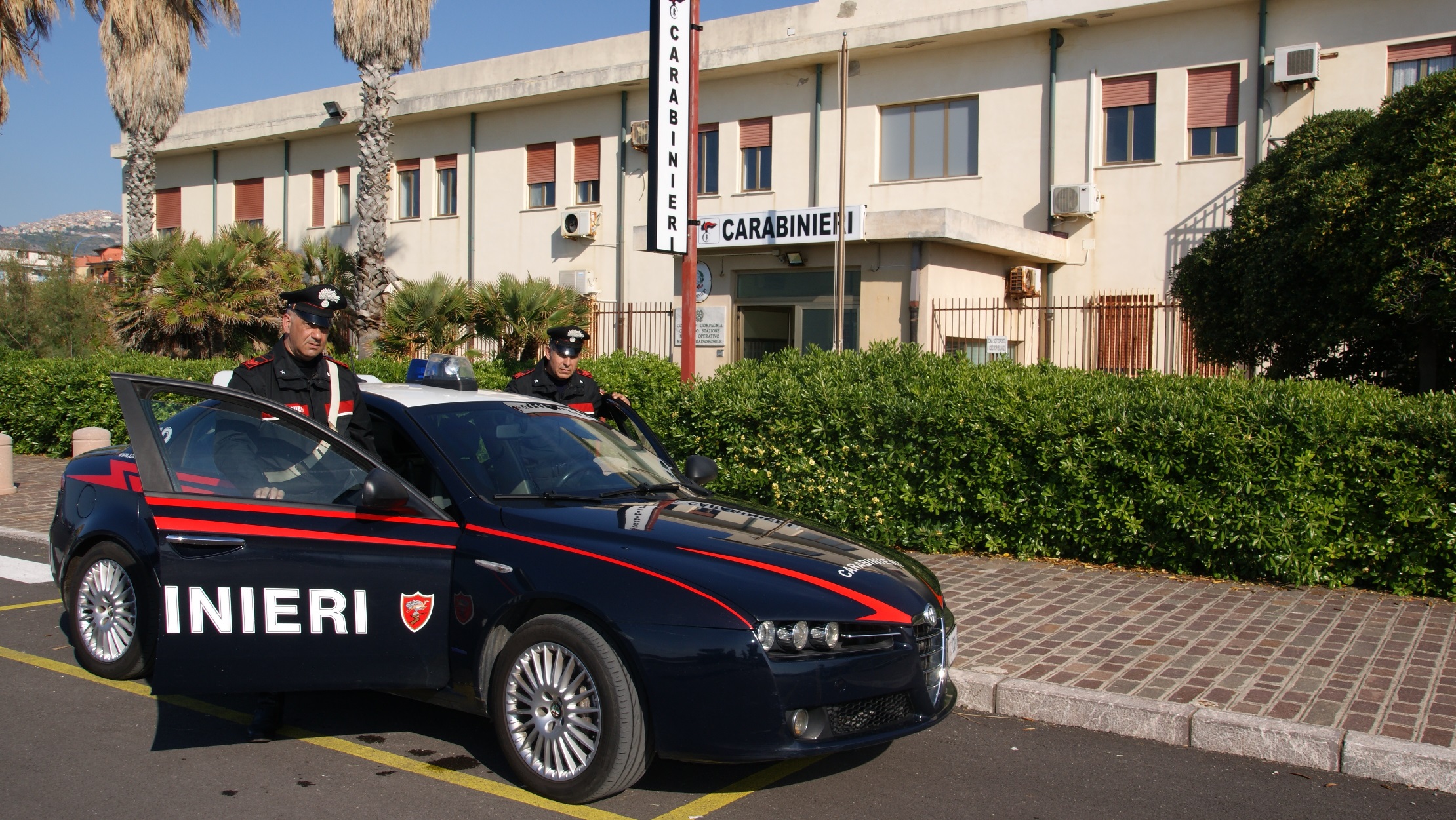 Rocca di Capri Leone. Anziana donna smarrisce la borsa, rinvenuta e restituita dai Carabinieri