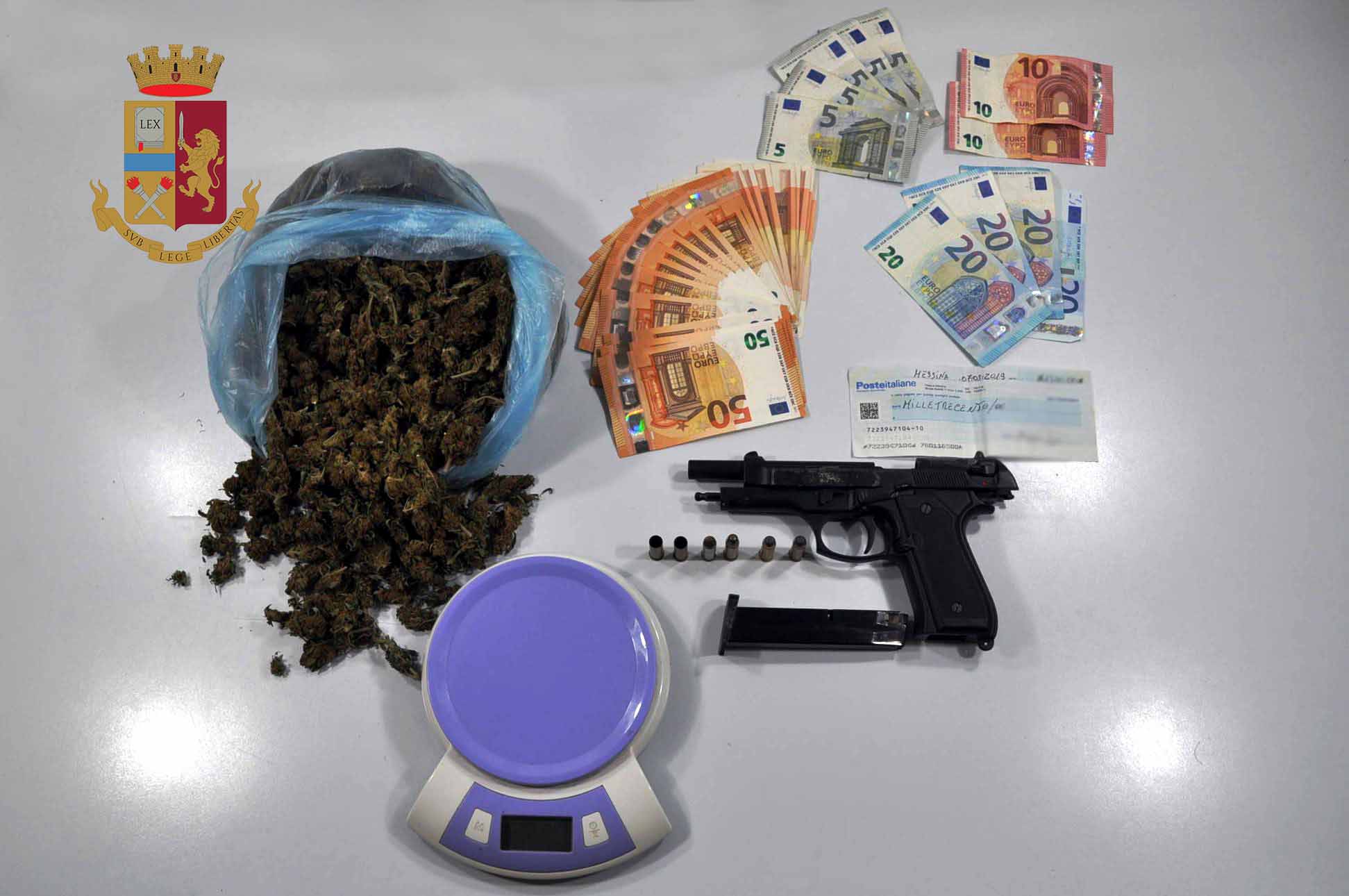 Servizi antidroga. Arrestato spacciatore, rinvenuti e sequestrati più di 300 grammi di marijuana e pistola a salve