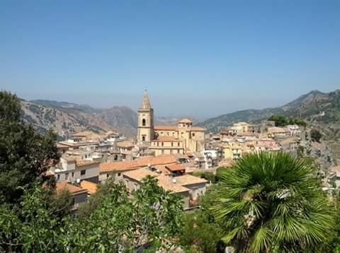 Il Giro d’Italia 2020 passerà da Novara di Sicilia. Grande soddisfazione nel Borgo