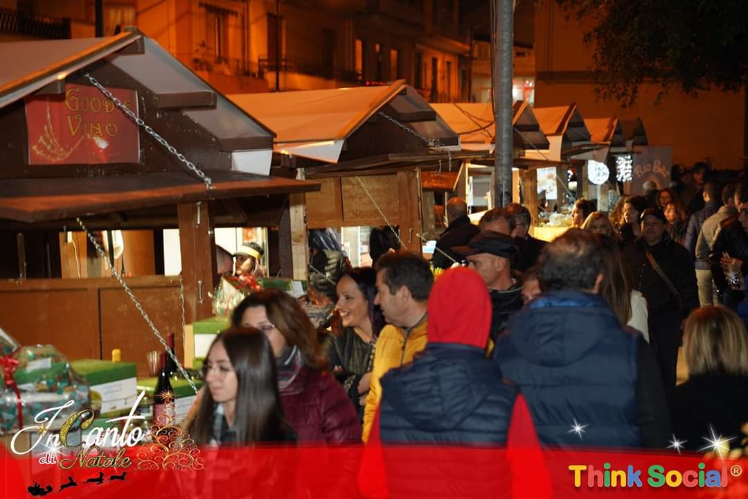 Barcellona PG. La sfida di ‘InCanto di Natale’, rilancia Piazza Alfano con luci, musica e artigianato