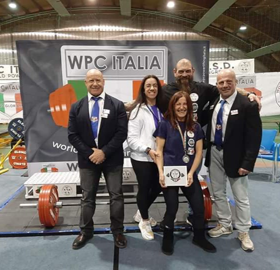 Piacenza. La barcellonese Cristina Catalfamo Best Master Powerlifter al IV Campionato Italiano di Powerlifting 