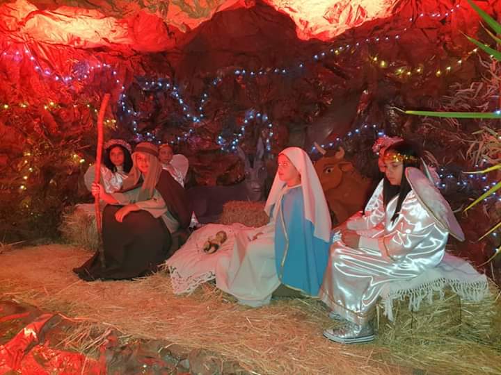 Barcellona PG. Il Presepe Vivente alla Primaria “Fondaconuovo”. Alunni, docenti e genitori uniti nel segno del Natale 