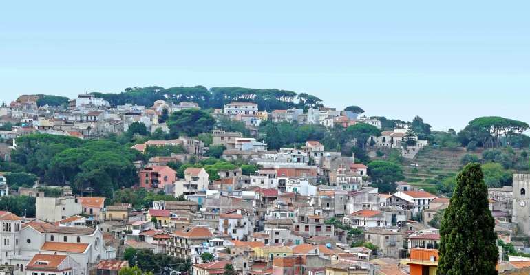 Messina. A Castanea apre la postazione 118 nella ex scuola Luigi Capuana