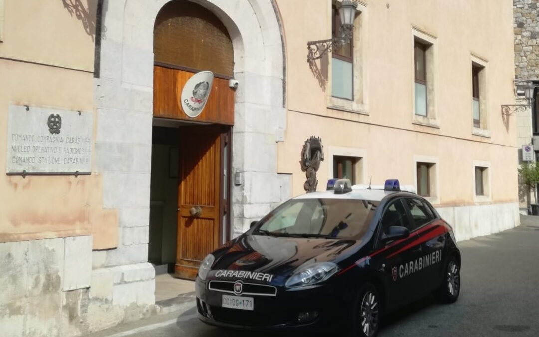 Taormina. Svaligia abitazione di Castelmola, 22enne denunciato dai Carabinieri