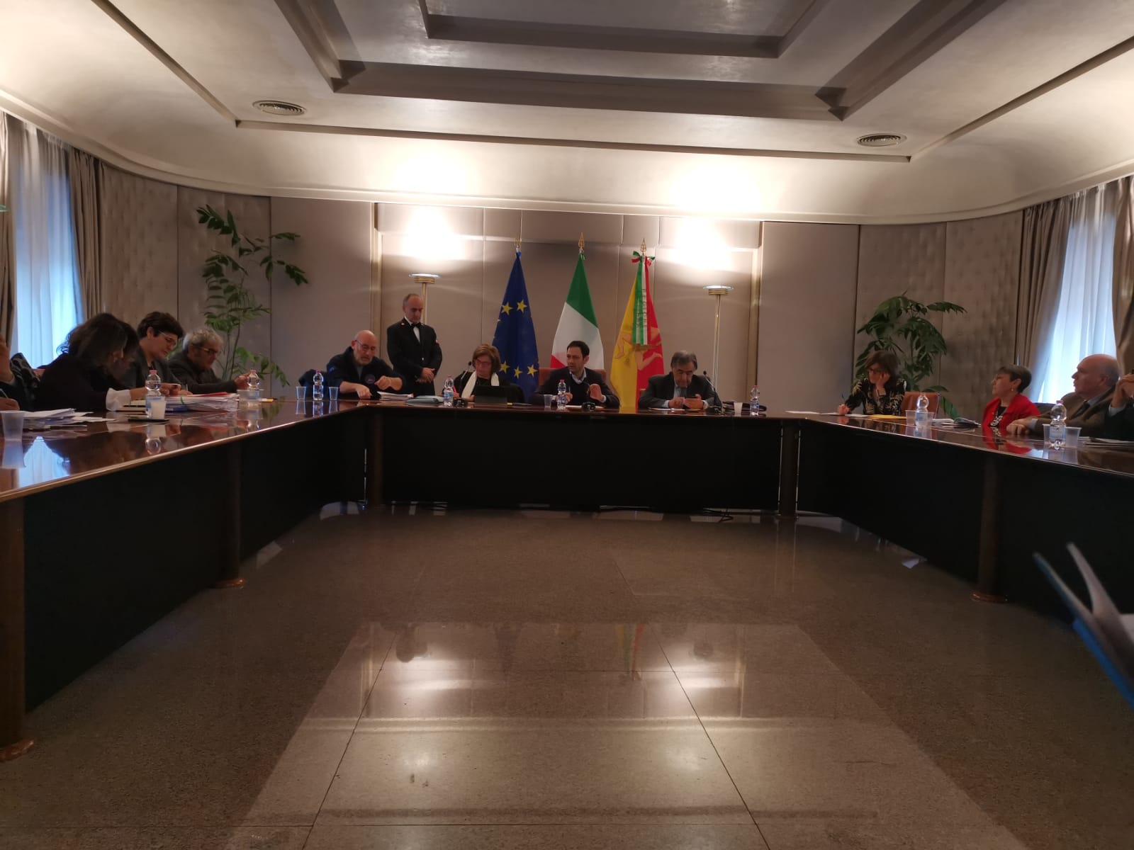 Regione. Emergenza, Opposizioni ARS: “Confronto costruttivo con Governo. Preoccupa ritardo DPI”