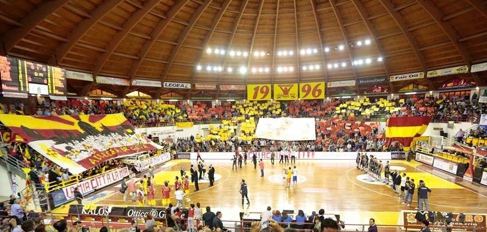 Barcellona PG. Basket, l’accorato appello dei tifosi a imprenditori e politici: “Noi siamo pronti e voi?”