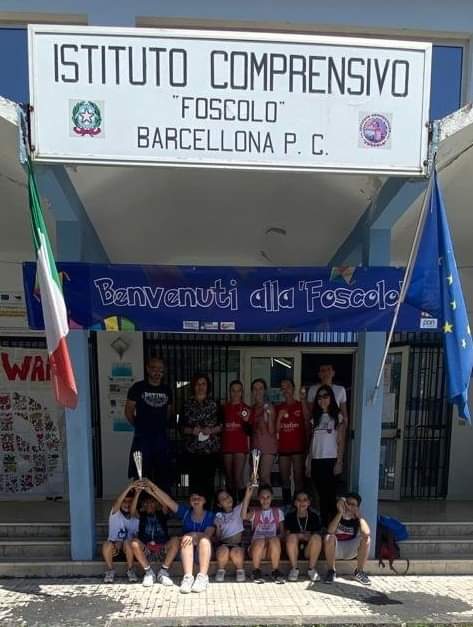 Barcellona PG. Ottimi risultati per gli alunni della Secondaria di 1° grado “Foscolo” al “Concentramento di Pallavolo Categoria S3”