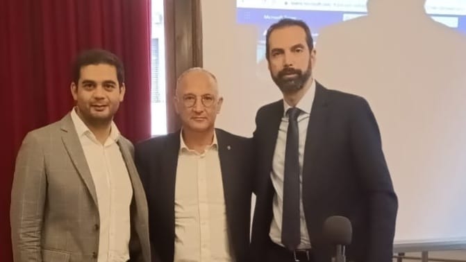 Palazzo dei Leoni. Riorganizzazione rete scolastica 2023/2024, eletti sette Sindaci alla Conferenza Provinciale