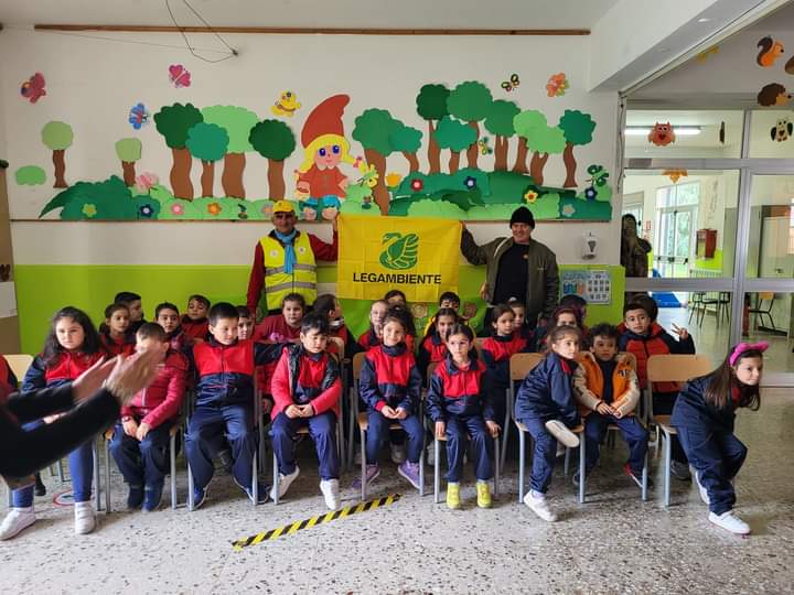 Barcellona PG.  La “Giornata Nazionale degli Alberi” con Legambiente del Longano alla primaria “Don Milani – Fondaconuovo”