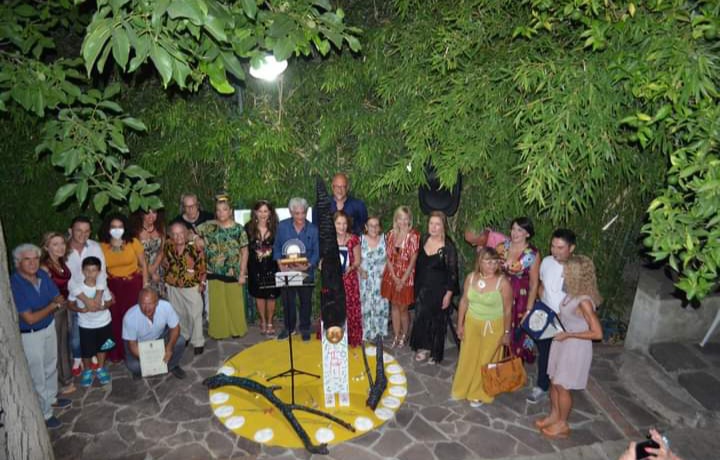 Barcellona PG. Il 13° Premio Internazionale di “Poesia Circolare” 2023 nel Giardino del Museo Epicentro