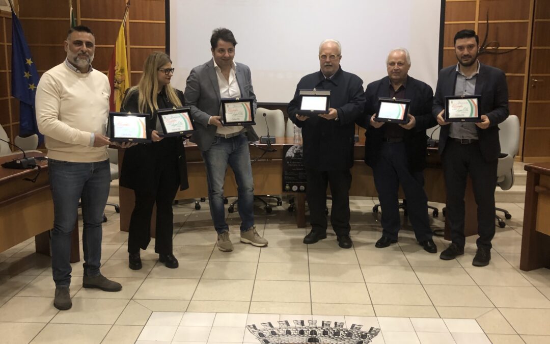 Torregrotta. Con Armeli Iapichino, l’intreccio colletti bianchi e criminalità all’Aula Consiliare