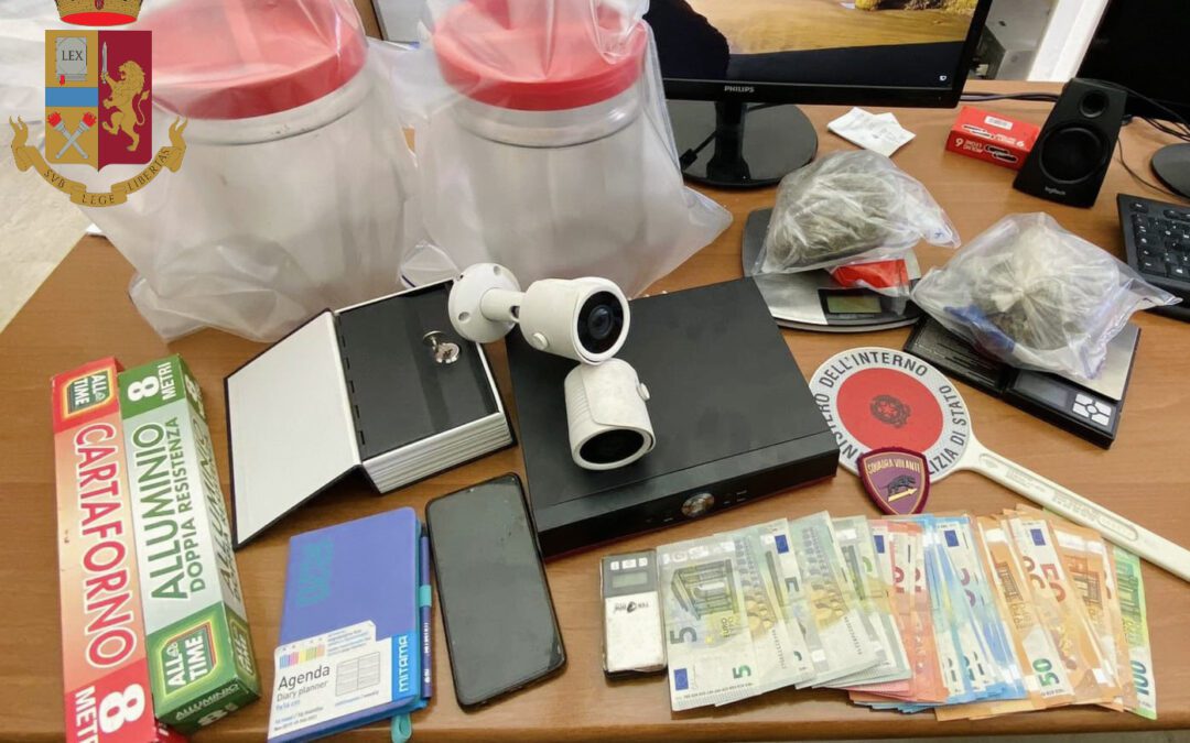 Messina. Servizi antidroga, sequestrata marijuana nascosta dentro un vaso in balcone