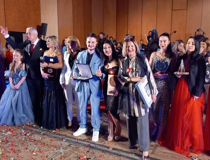 Messina. Strepitoso successo per la XX^ edizione de “Il Pilone d’Oro” al Palacultura. Vincitori Giuseppe Catania e Muriel 
