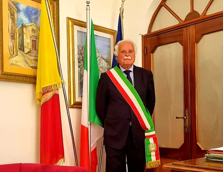 Il Sindaco di Novara di Sicilia Dott. Gino Bertolami si incatenerà presso sede A.N.A.S. Palermo per protestare su disastrosa condizione SS185