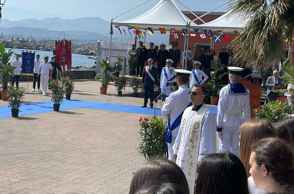 Milazzo. Festa della Marina, cerimonia davanti al monumento di Luigi Rizzo