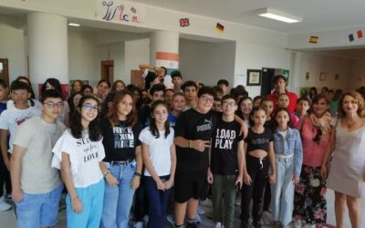 Barcellona PG. Alunni delle terze scuola secondaria di 1° grado “Foscolo” festeggiano al Linguistico “Medi” la “Giornata Europea delle Lingue”